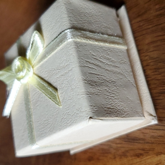 adjustable Flower RING - Picture 4 of 4